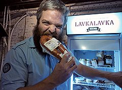 Побег в курятник. Сельское хозяйство становится настоящим спасением для измученных офисной жизнью горожан